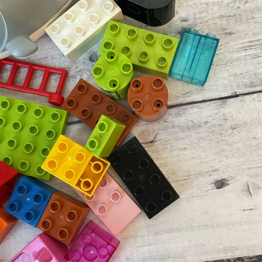 Lego Duplo Random Assortment Lot Of 80+ Pieces Bricks Blocks Assorted Colors A